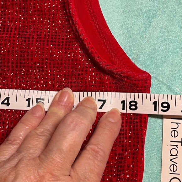 NWT - M Red Glitter Short Sleeve Spandex Top, The Travel Collection - Hip Length - Picture 9 of 13